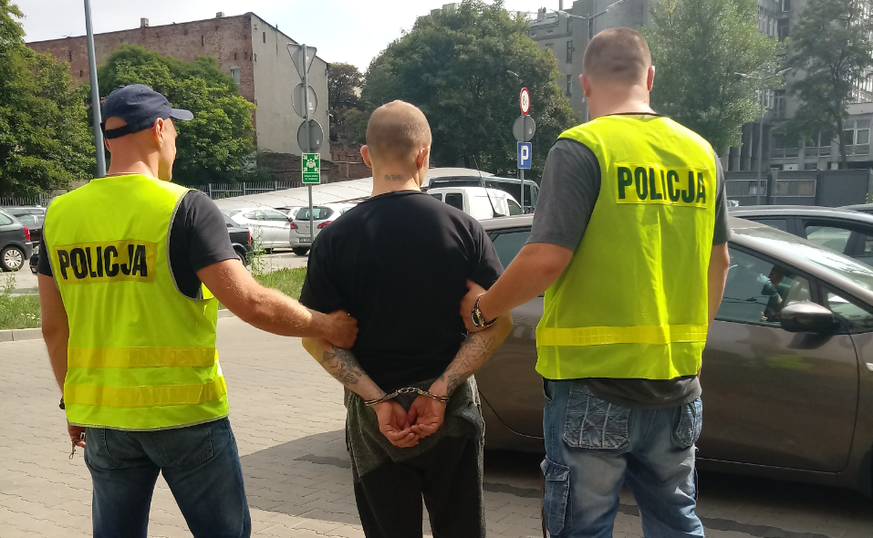 Ezg24 Wiadomości Zgierz Wiadomości Podczas Interwencji Domowej Policjanci Znaleźli Torbę 5486