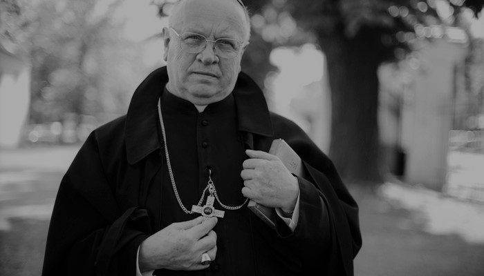 Zmarł ks. bp Józef Zawitkowski – biskup pomocniczy senior