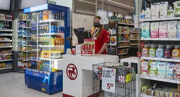 Rossmann wycofuje ten produkt ze swoich półek! Stwierdzono w nim obce ciała! GIS: "Ryzyko uszkodzenia jamy ustnej lub przełyku"