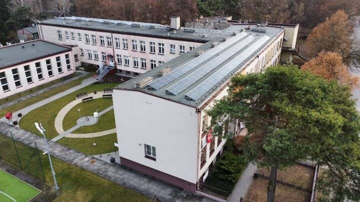 Tańsze ciepło i własny prąd w I LO w Głownie