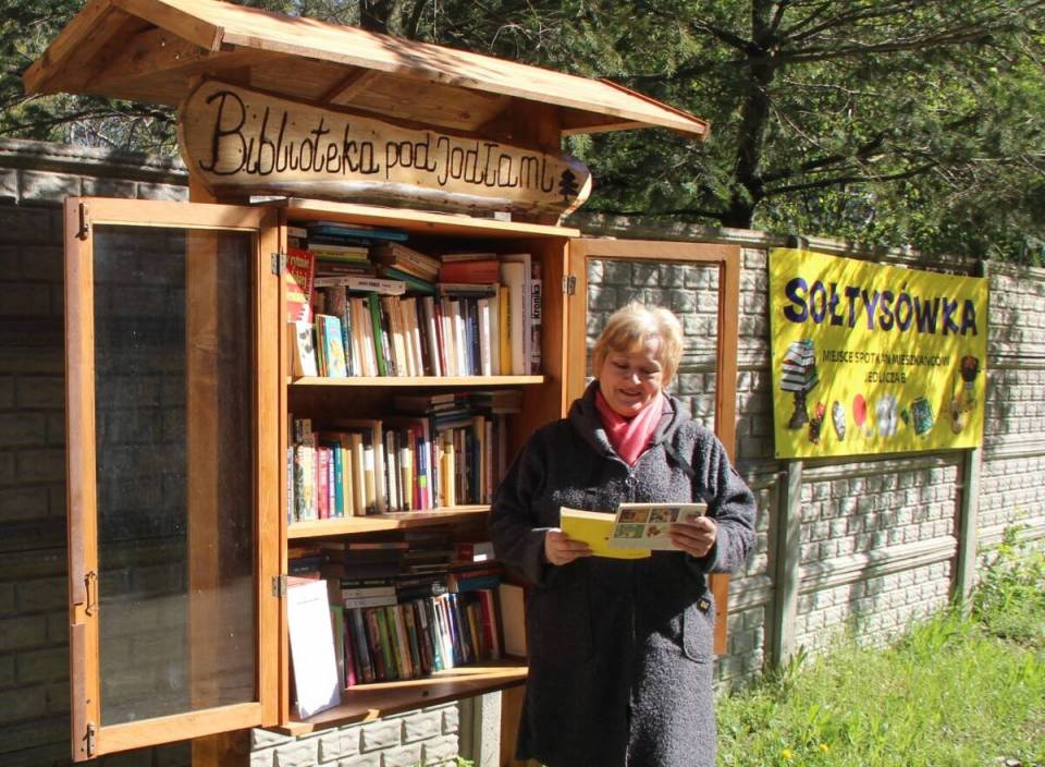 Biblioteka-pod-Jodlami-2-1200x881